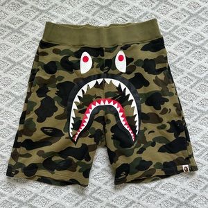 Bape Camp Shorts M